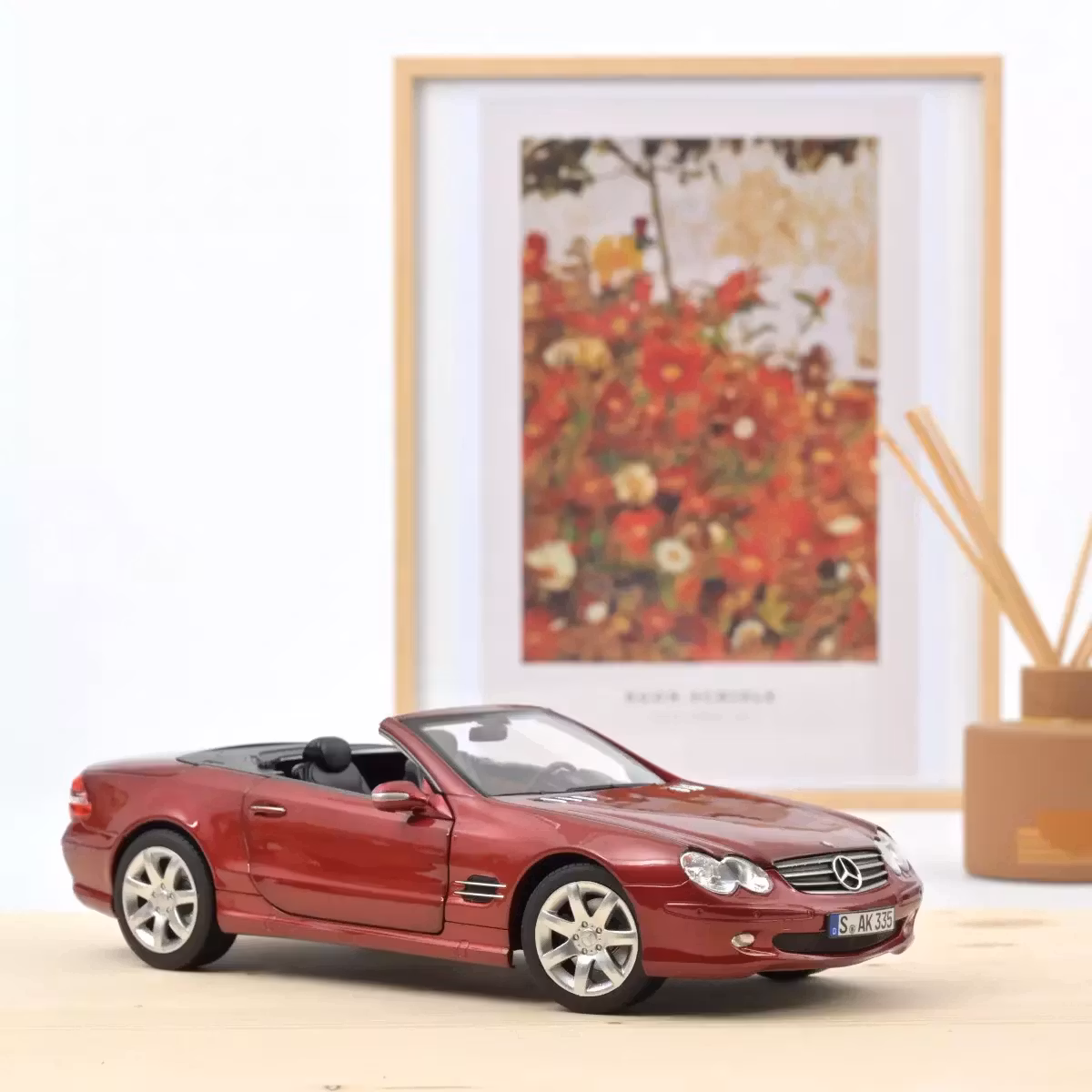Skala 1/18 Mercedes-Benz SL 500 2003 Red Metallic fr Norev. 300 pcs