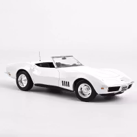 Skala 1/18 Chevrolet Corvette Convertible 1969 Can Am White fr Norev