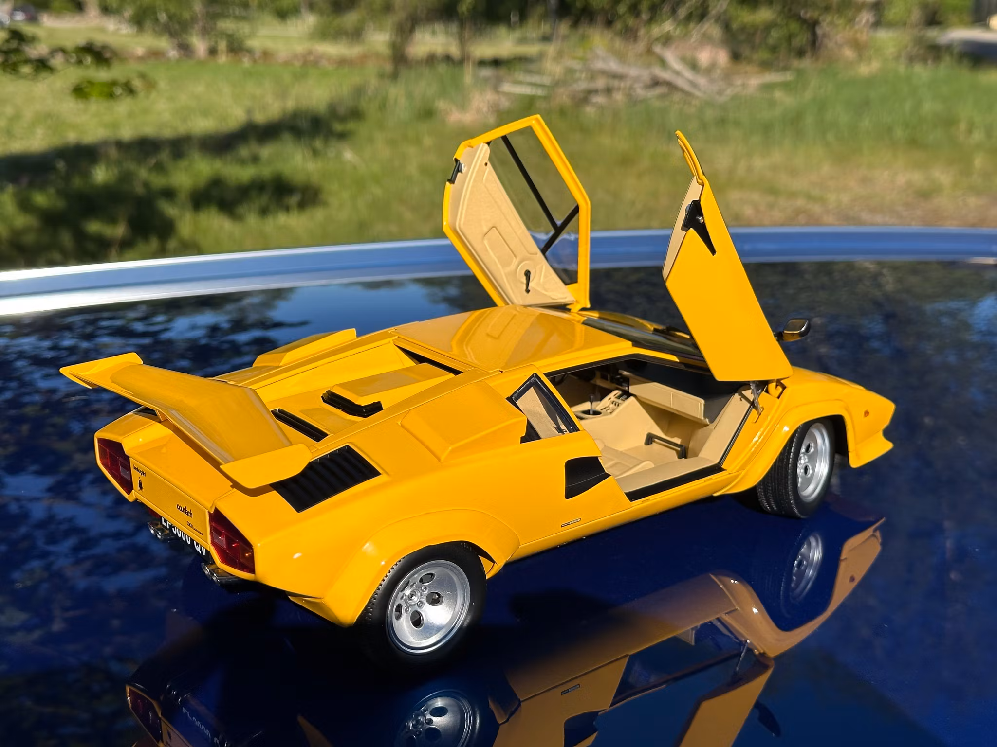 Skala 1/12 Lamborghini Countach LP 5000 QV Yellow 1985 fr KK-Scale