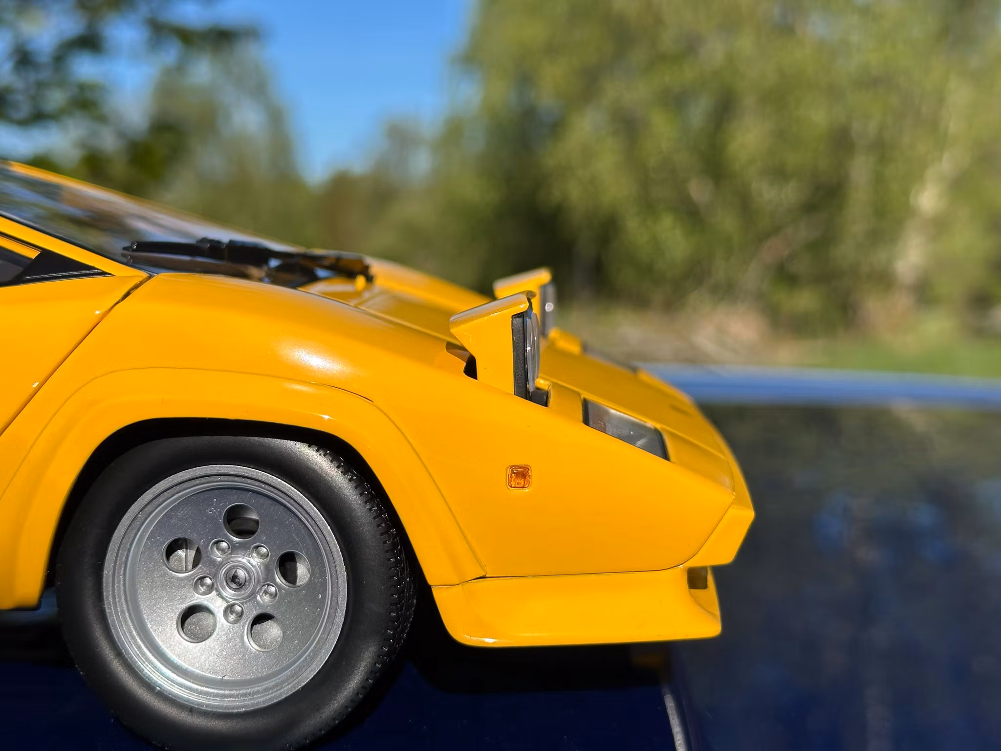 Skala 1/12 Lamborghini Countach LP 5000 QV Yellow 1985 fr KK-Scale
