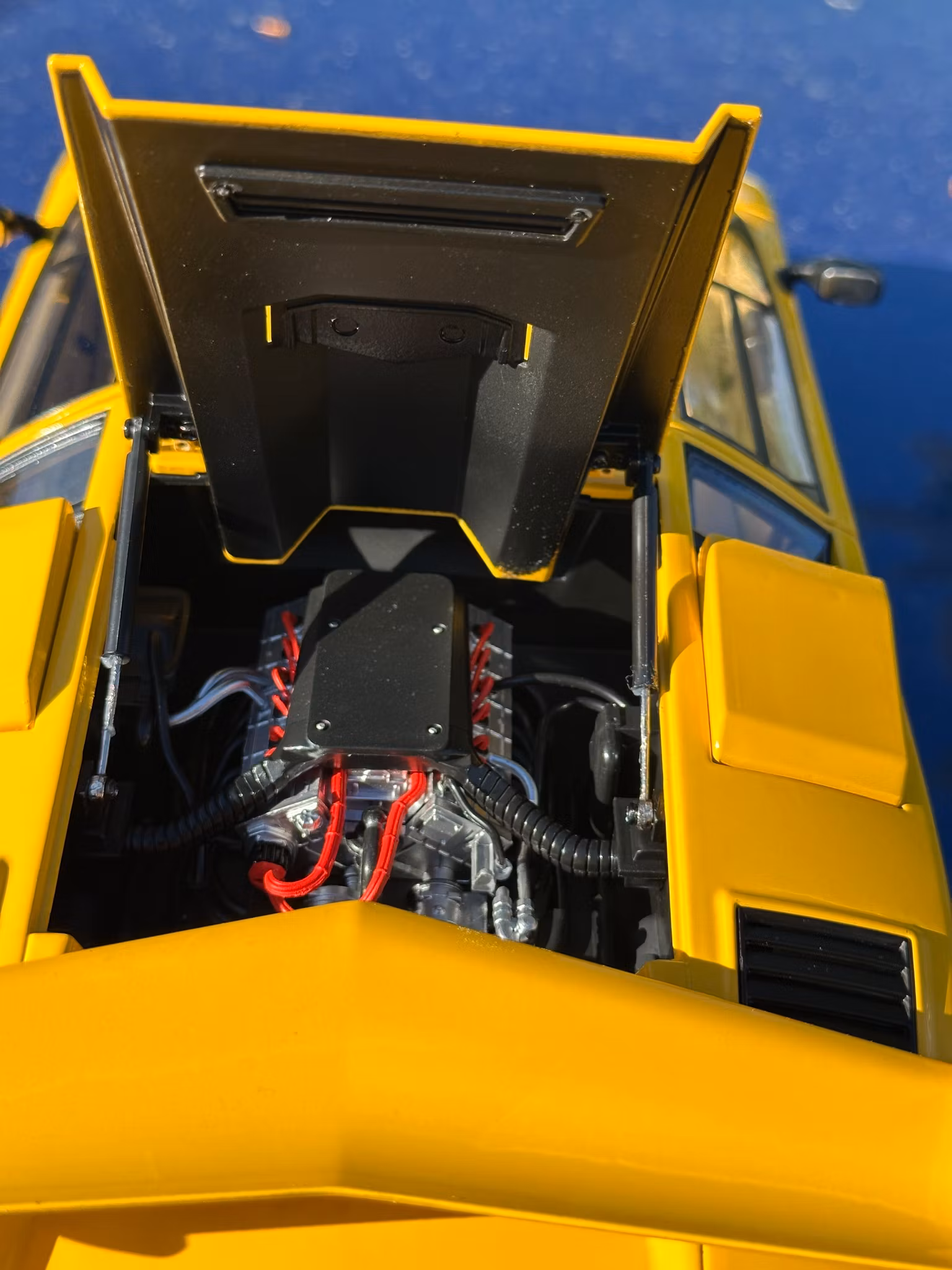 Skala 1/12 Lamborghini Countach LP 5000 QV Yellow 1985 fr KK-Scale