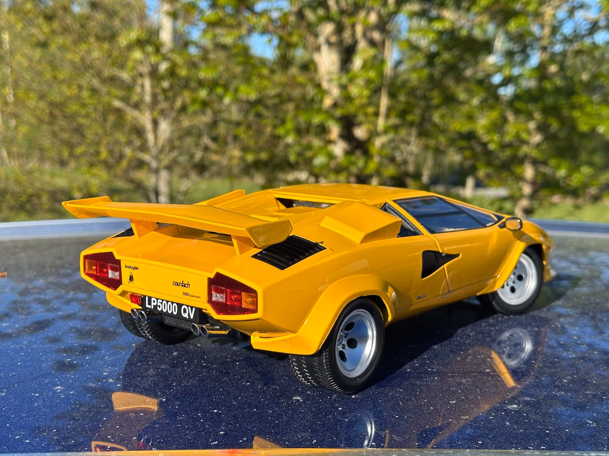 Skala 1/12 Lamborghini Countach LP 5000 QV Yellow 1985 fr KK-Scale
