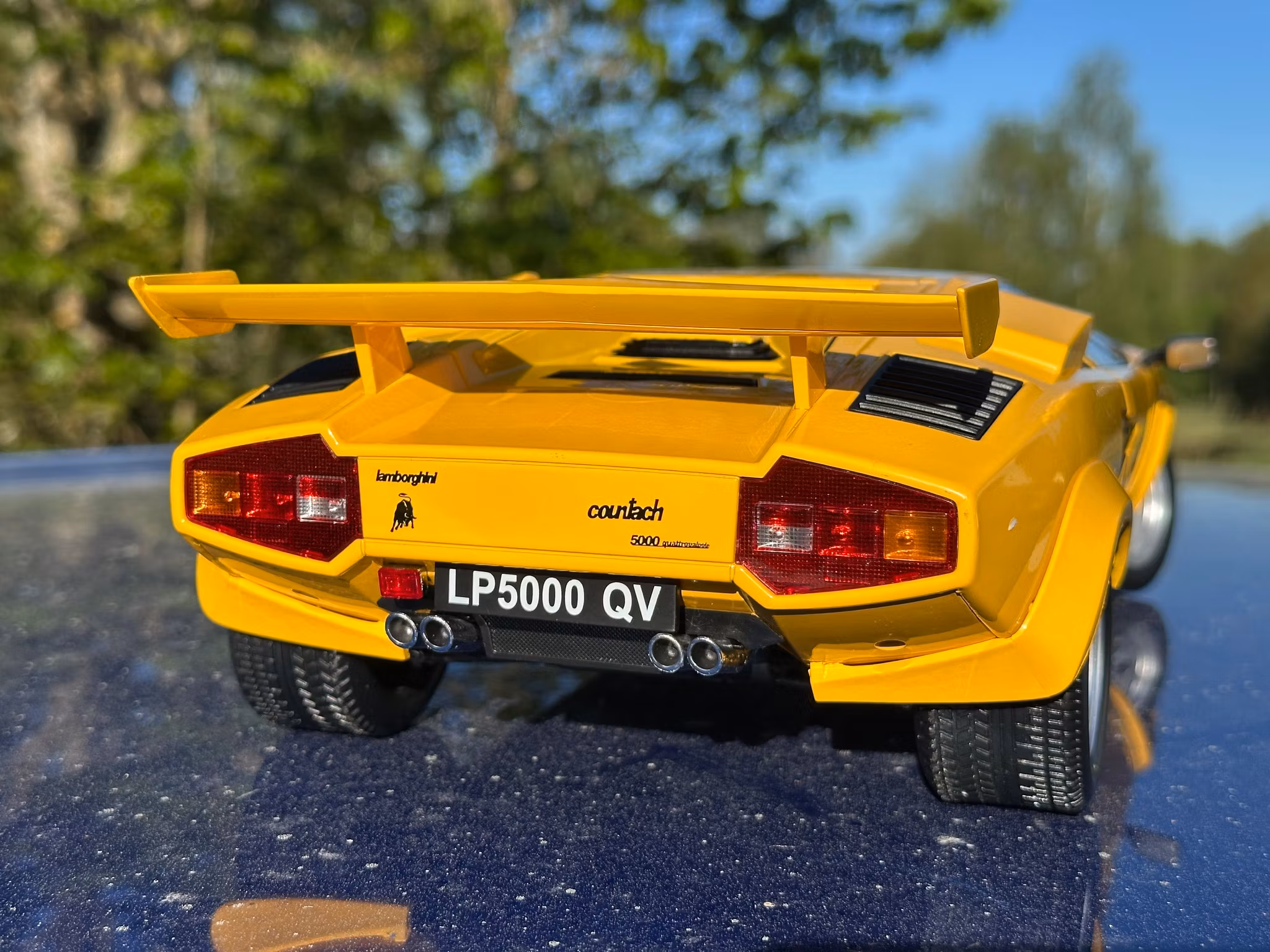Skala 1/12 Lamborghini Countach LP 5000 QV Yellow 1985 fr KK-Scale
