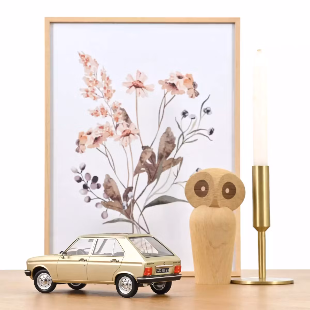Skala 1/18 Peugeot 104 GR 1981 Beige metallic fr Norev
