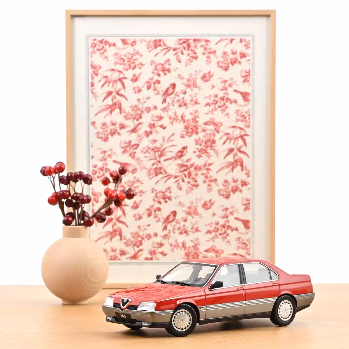 Skala 1/18 Alfa Romeo 164 1991 Rosso Alfa fr Norev