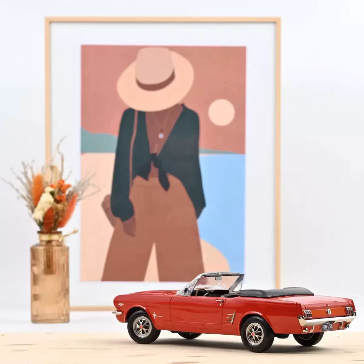 Skala 1/18 Ford Mustang Convertible 1966, Signal Flare Red fr Norev