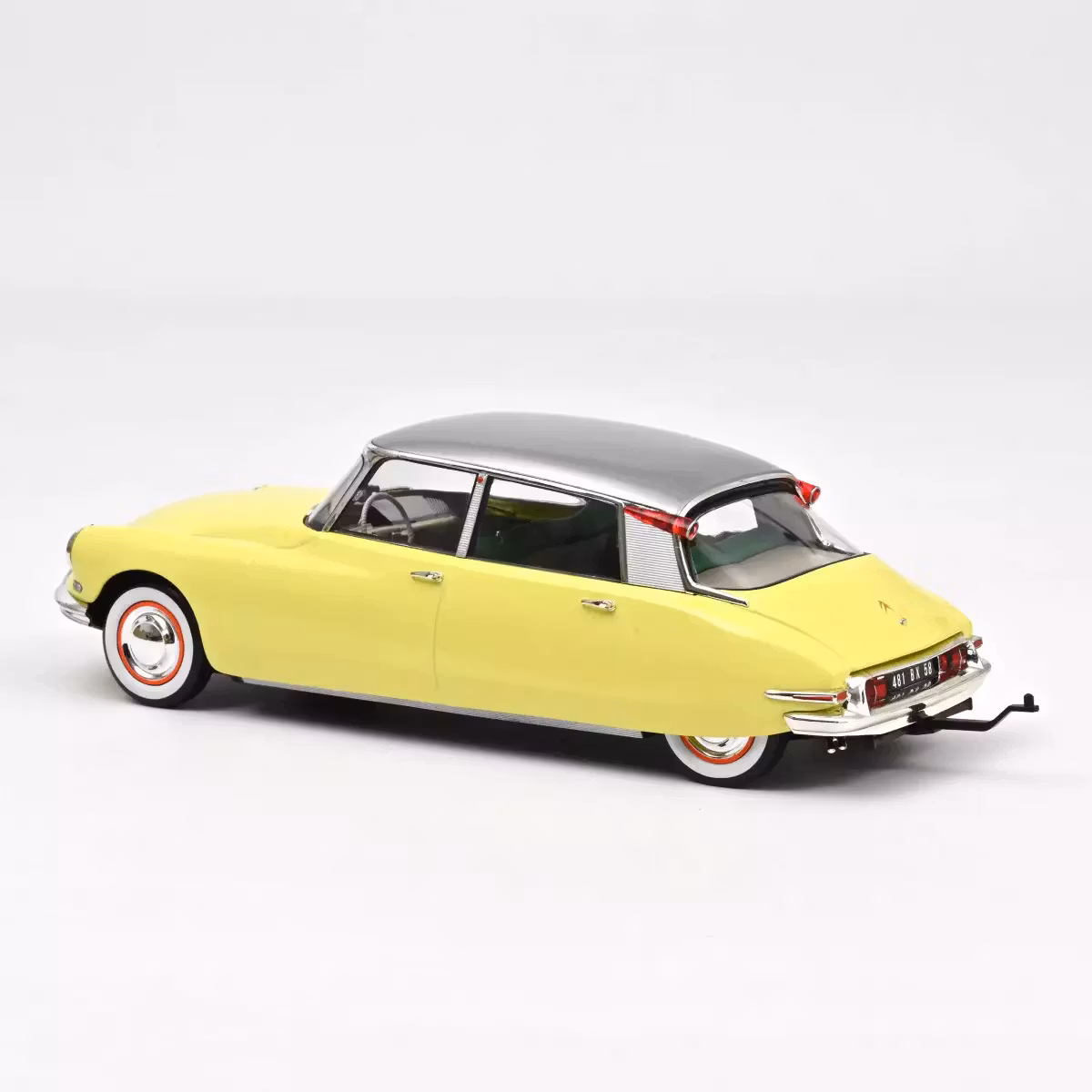 Skala 1/18 Citroën DS 19 1960 Jonquille Yellow + Caravan Digue Panoramic fr Norev