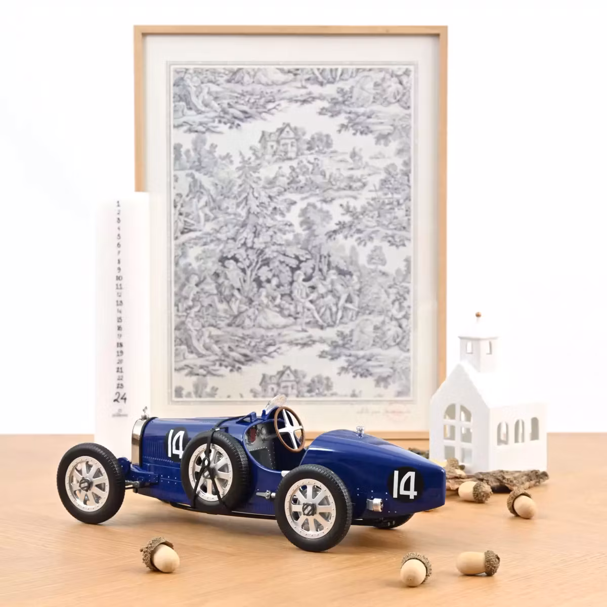 Skala 1/12 Bugatti T35 1925 Dark Blue fr Norev