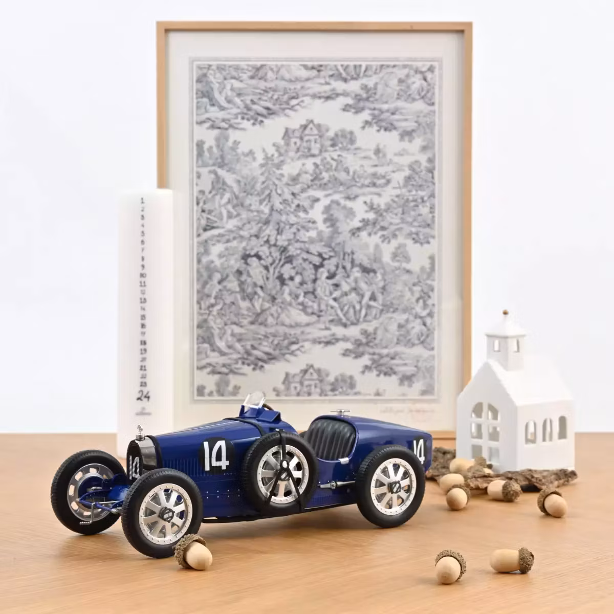 Skala 1/12 Bugatti T35 1925 Dark Blue fr Norev