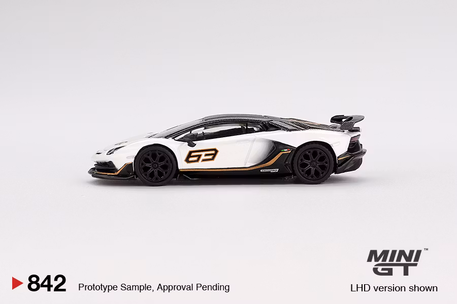 Skala 1/64 Lamborghini Aventador SVJ 63 Bianco Asopo fr MINI GT (GT842)