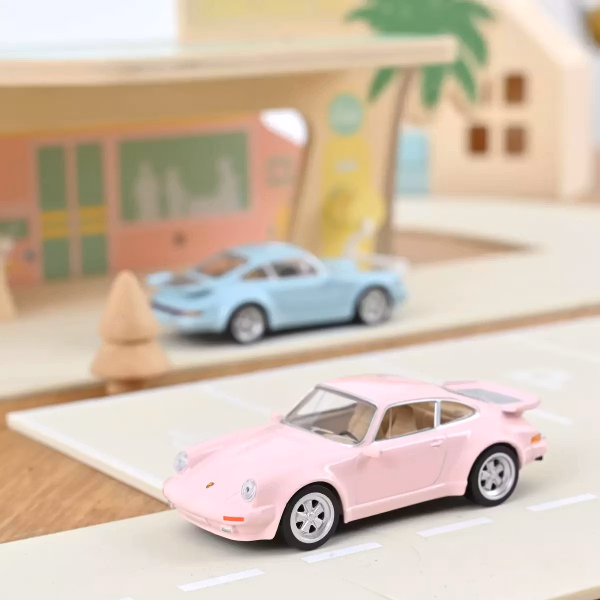 Skala 1/43  Porsche 911 Turbo 1978 Pink fr NOREV