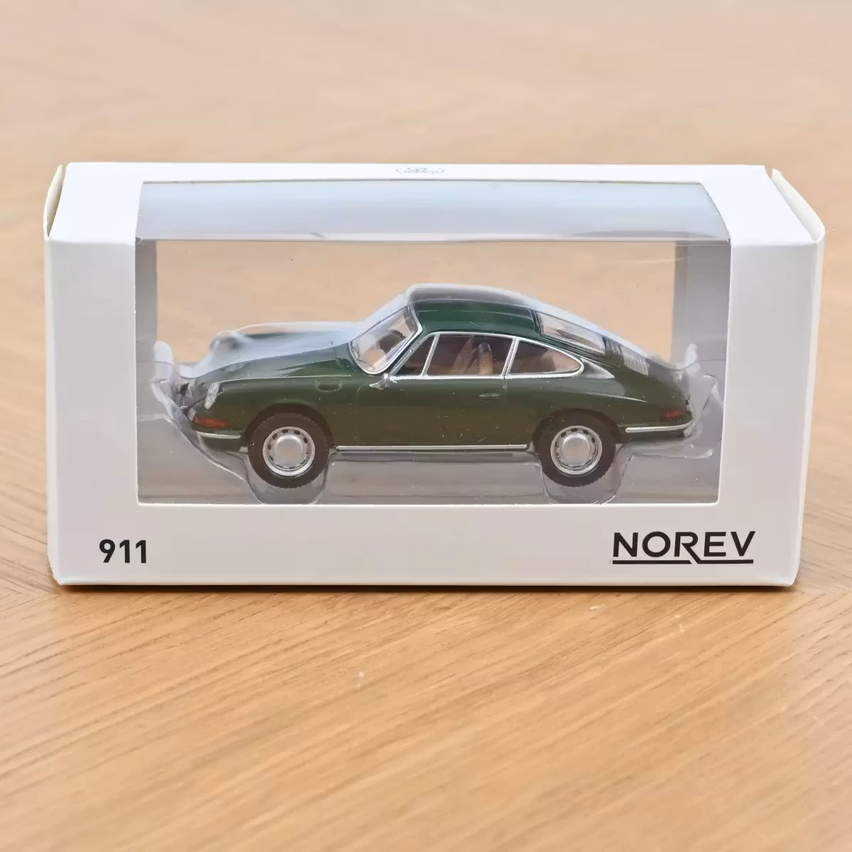 Skala 1/43 Porsche 911 1969 Irish Green fr NOREV