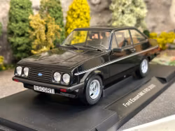 Skala 1/18 Ford Escort MK II RS 2000, black, 1977  fr MCG / Model Car Group
