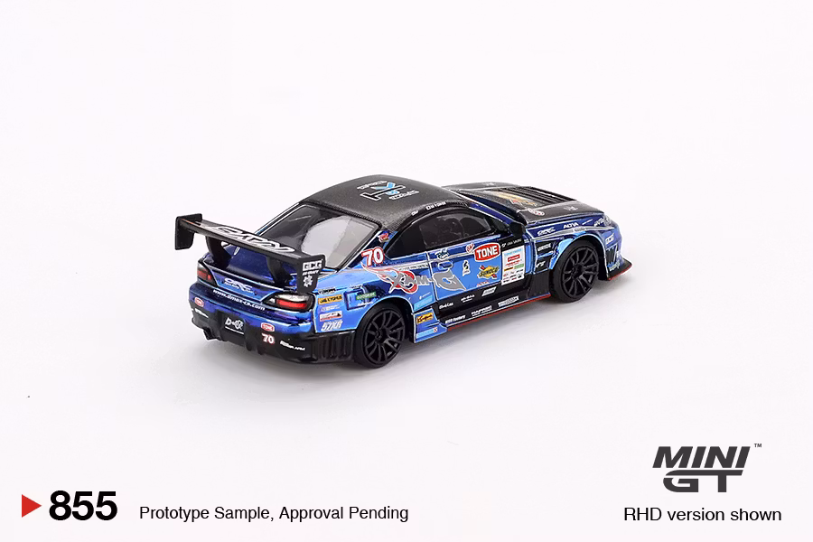 Skala 1/64 Nissan Silvia (S15) D-MAX #70 D-MAX Racing 2023 D1 Grand Prix fr MINI GT (855)