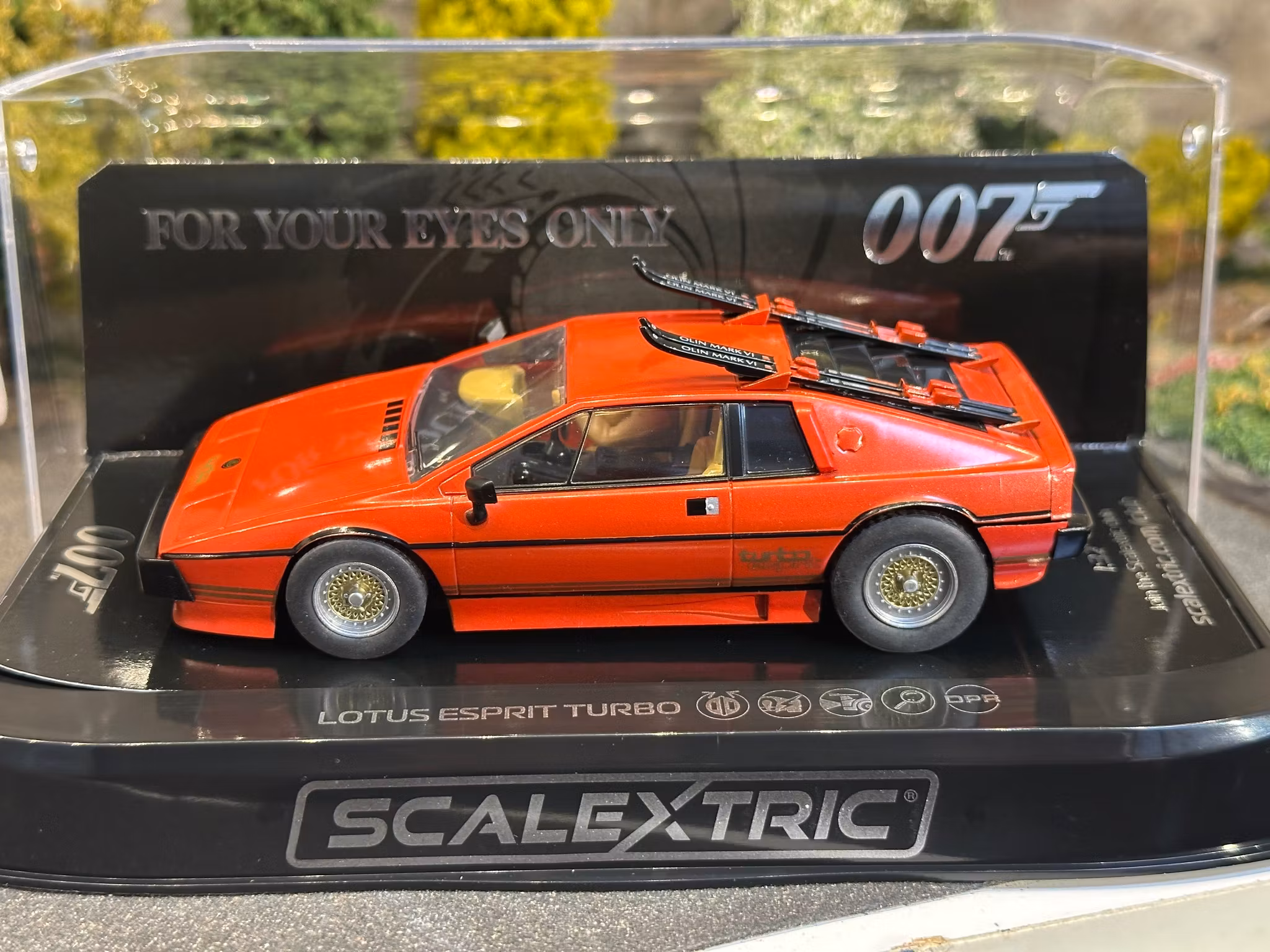 Skala 1/32 Analogue Scalextric Slot Car: James Bond Lotus Esprit Turbo - For your eyes only