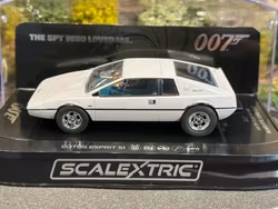 Skala 1/32 Analogue Scalextric Slot Car: James Bond Lotus Esprit S1 - The Spy Who Loved Me