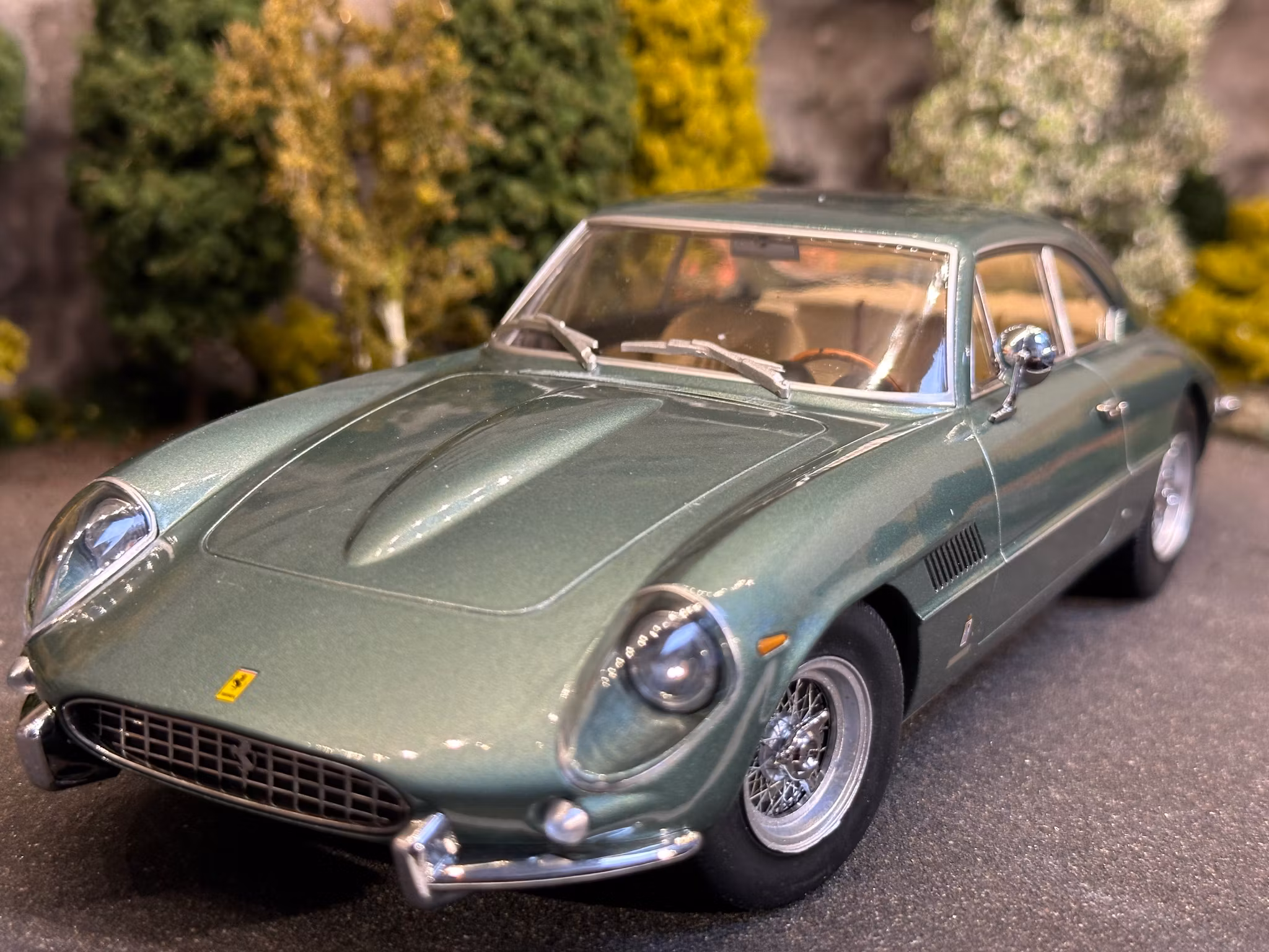 Skala 1/18 Ferrari 400 Superamerica 1962, Green Metallic fr KK-Scale
