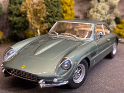 Skala 1/18 Ferrari 400 Superamerica 1962, Green Metallic fr KK-Scale