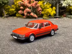 Skala 1/87 - SAAB 900 sedan, Red fr PCX87