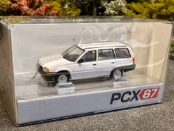 Skala 1/87 - Opel Kadett E Caravan, White. fr PCX87