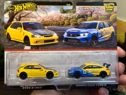 Skala 1/64 Hot Wheels PREMIUM 2-pack: 99 Honda Civic Type R (EK9) & Civic Type R