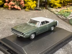 Skala 1/87 Dodge Charger 1968, White/green fr Oxford