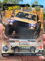 Skala 1/64 Hot Wheels Premium, Car Culture: Ford f-150 Raptor "HW Off Road"