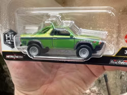 Skala 1/64 Hot Wheels Premium, Car Culture: Subaru Brat "HW Off Road"