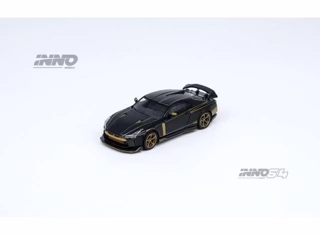 Skala 1/64 Nissan GT-R50 By Italdesign fr Inno64