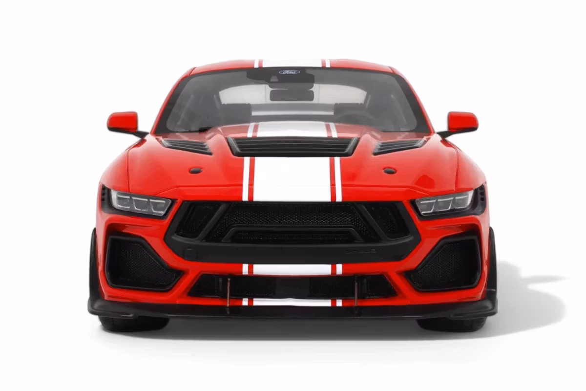 Skala 1/18 Shelby Mustang Supersnake, Race Red 2025 fr GT Spirit (GT531)