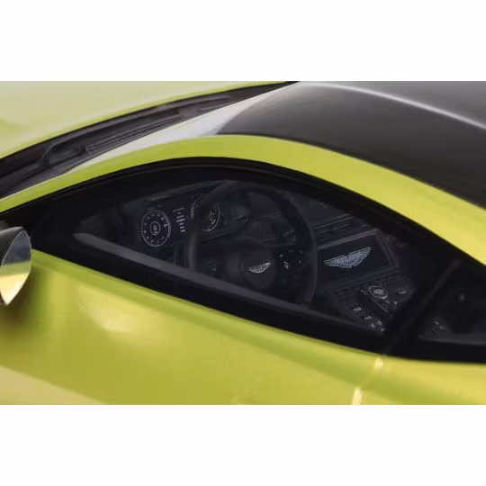 Skala 1/18 Aston Martin Vantage, Cosmopolitan Yellow 2024 fr GT Spirit (GT514)