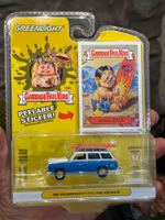 Skala 1/64 1961 Volkswagen Type 3 Squareback, Blue/White, Garbage Pail Kids fr Greenlight
