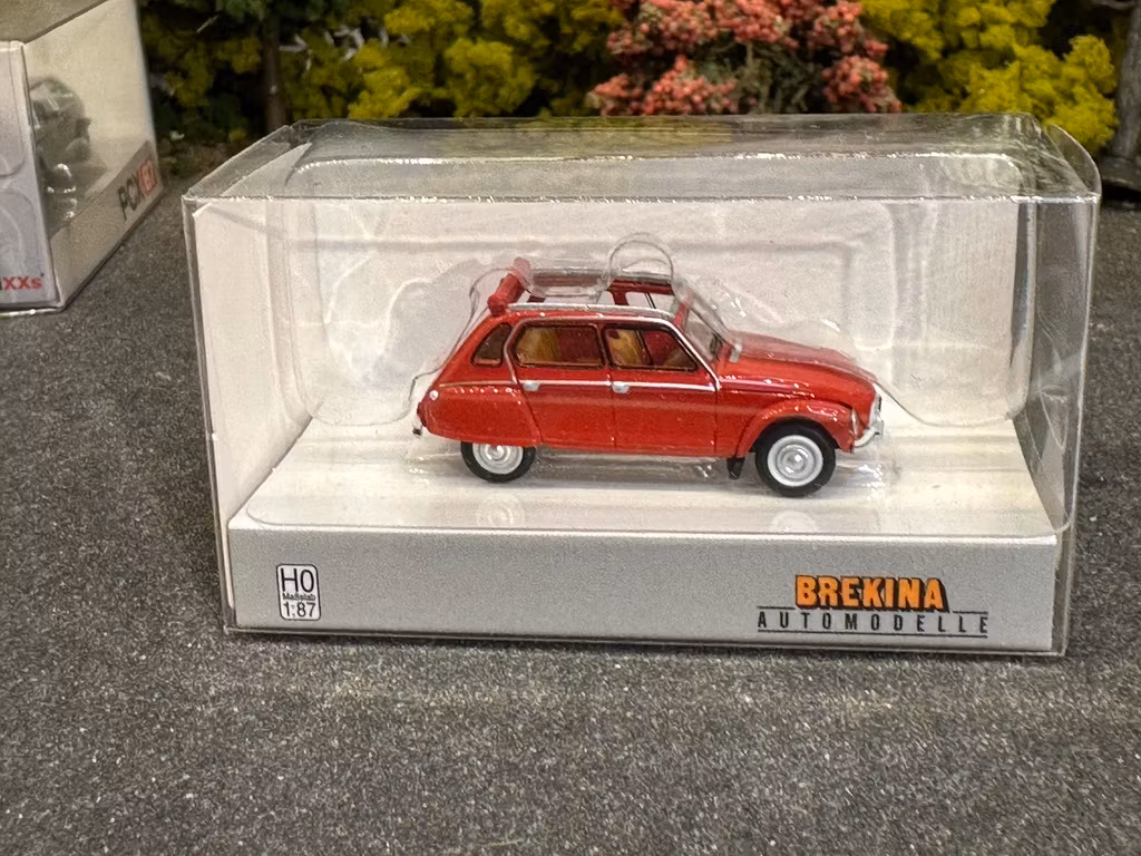 Skala 1/87 - Citroën Dyane, red fr Brekina