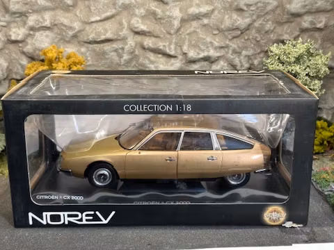 Skala 1/18 Citroën CX 2000, Champagne fr Norev Collection