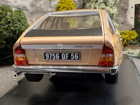 Skala 1/18 Citroën CX 2000, Champagne fr Norev Collection