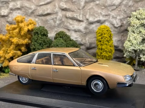 Skala 1/18 Citroën CX 2000, Champagne fr Norev Collection