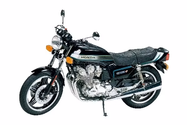 Skala 1/6 Building set - HONDA CB750F fr Tamiya