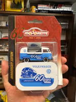 Skala 1/64 fr Majorette 60th anniversary - Volkswagen bus T1