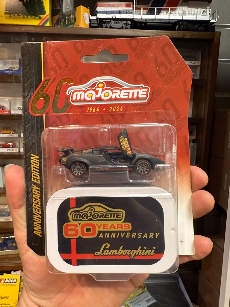 Skala 1/64 fr Majorette 60th anniversary - Lamborghini Countach