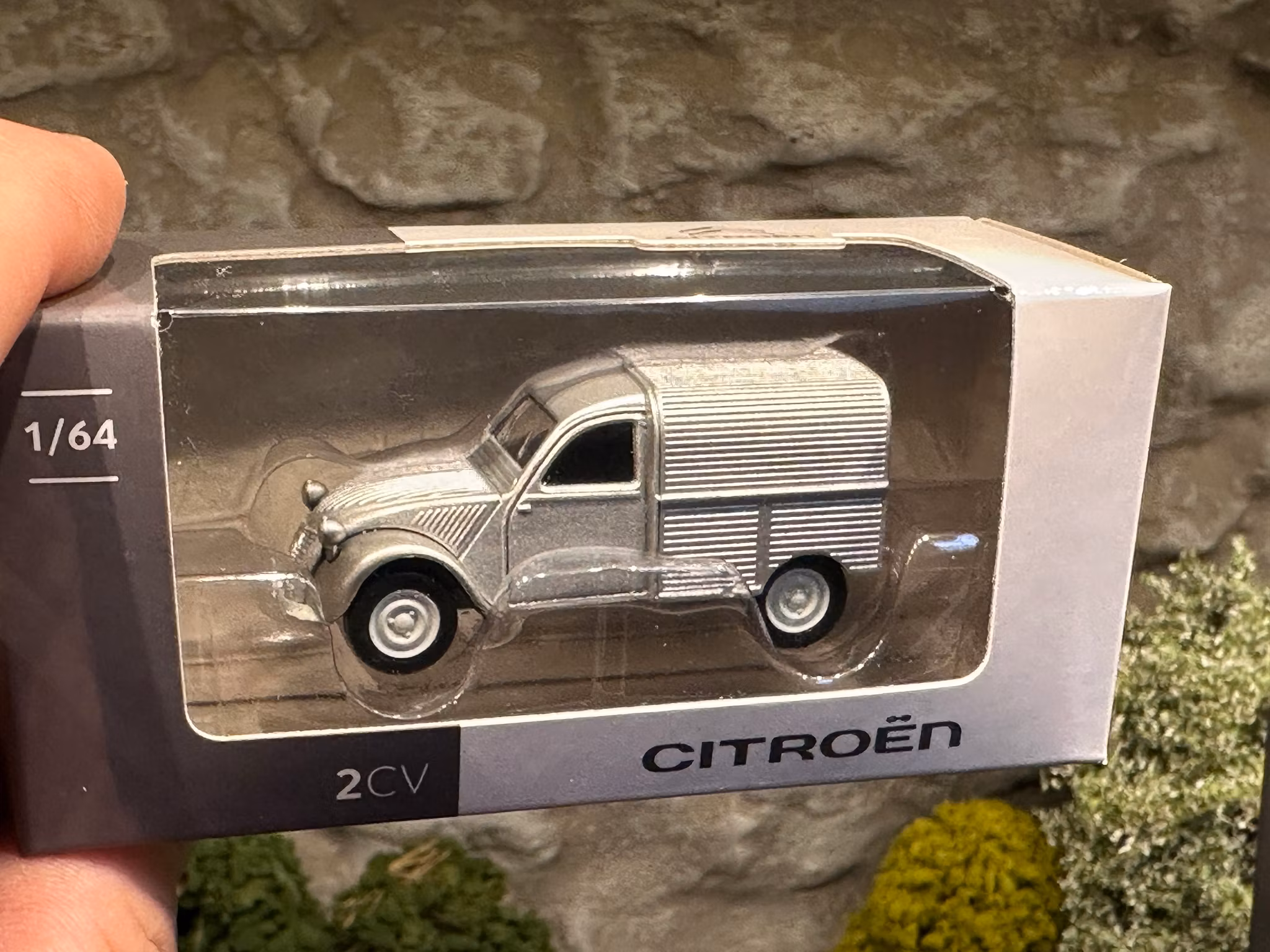 Skala 1/64 Citroen 2CV Fourgonette, Silver fr NOREV