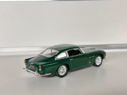 Skala 1/38 Aston Martin DB5, green fr Kinsmart