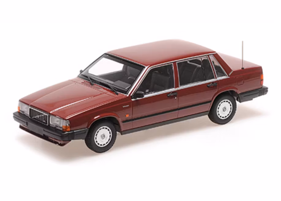 Skala 1/18 Volvo 740 GL (744) 1986 Dark red fr Minichamps 1 of 432 pcs
