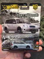 Skala 1/64 Hot Wheels Premium, Fast Wagons, Car Culture: Subaru Forester STi