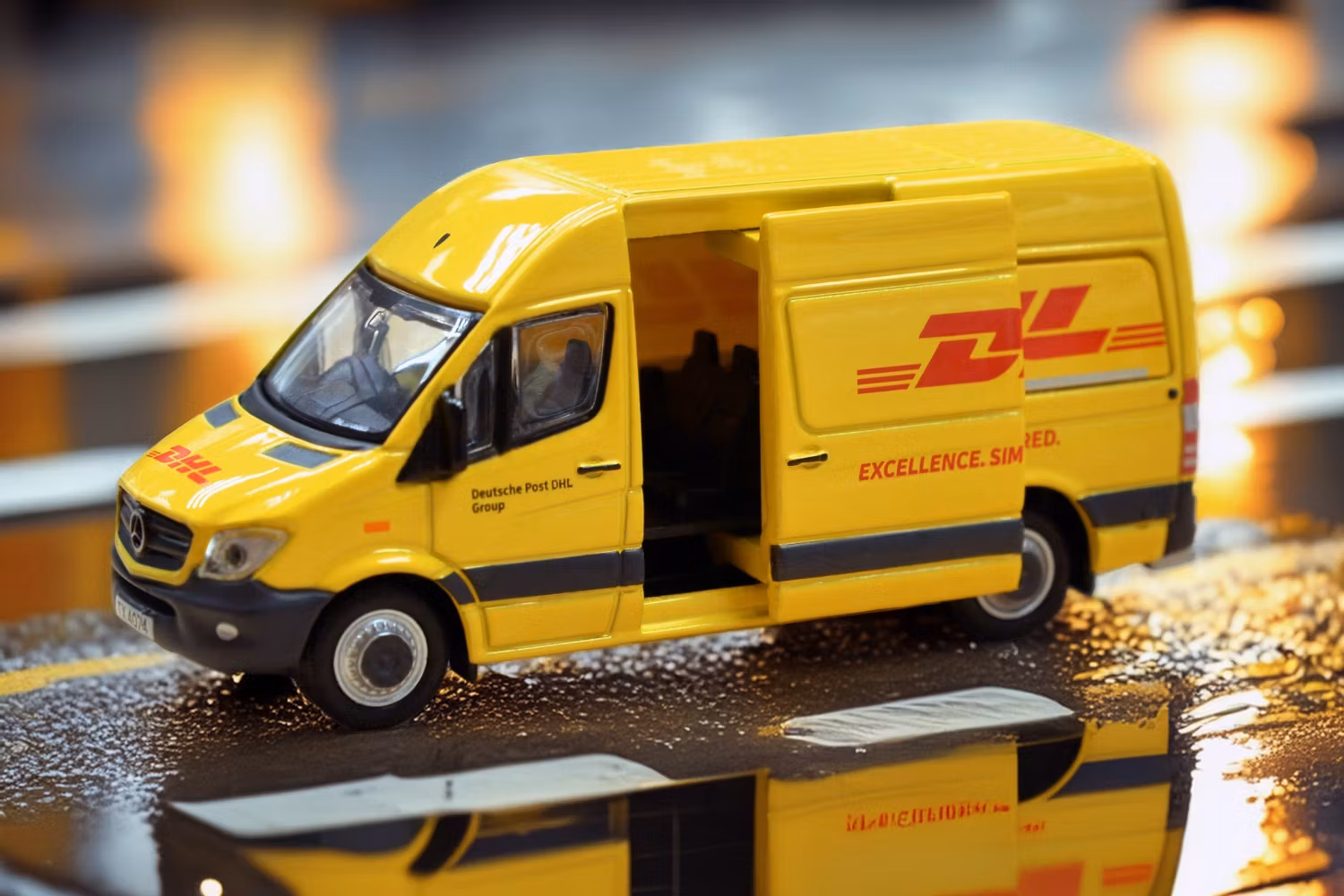 Skala 1/64 MERCEDES-BENZ Sprinter FL DHL fr Tiny Toys
