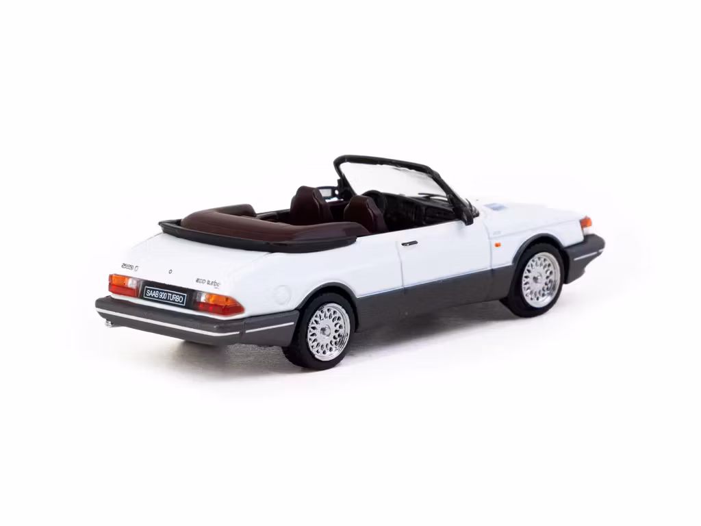 Skala 1/64 Saab 900 Turbo Convertible, White fr Tramac Works - GLOBAL64