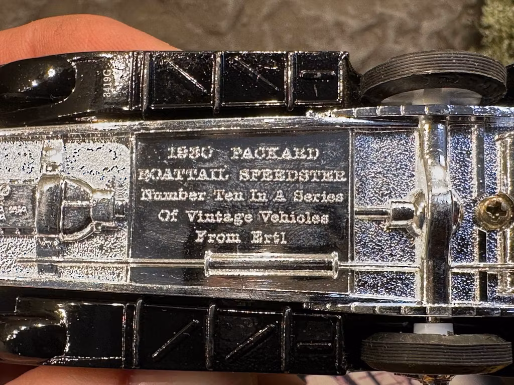 Skala 1/43 Packard Boattail Speedster, Number ten in a series of vehicles fr ERTL, #2615YI