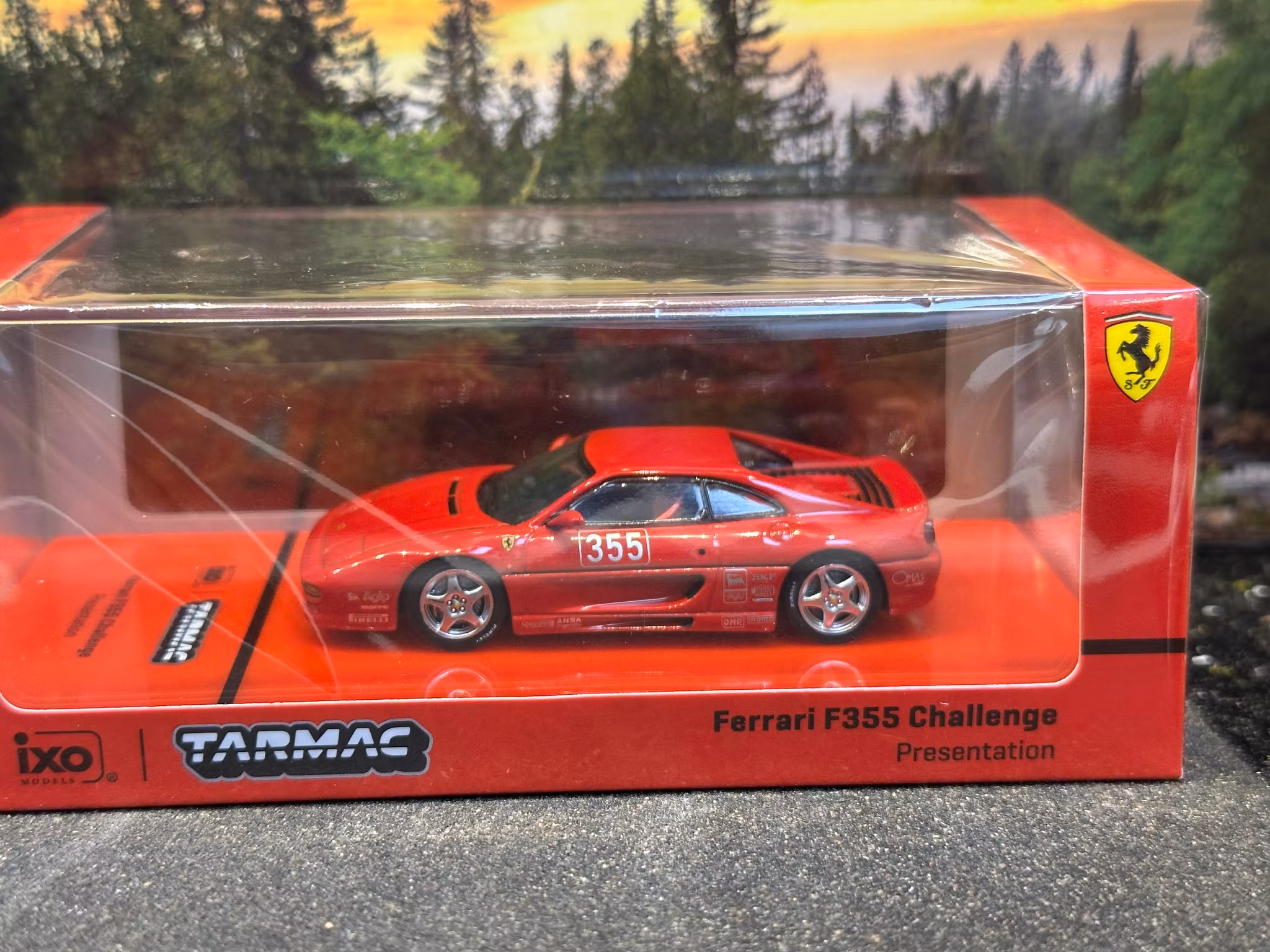 Skala 1/64  Ferrari F355 Challenge, Red fr TARMAC Works