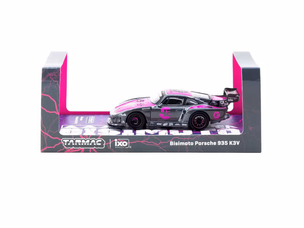 Skala 1/64 Bisimoto Porsche 935 K3V with Tarmac Cards Combo Set fr TARMAC Works & iXO