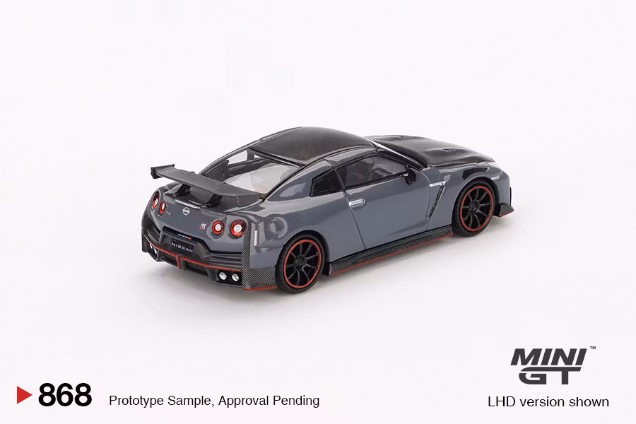 Skala 1/64 Nissan GT-R Nismo 2024 NISMO Stealth Gray fr MINI GT (GT868)
