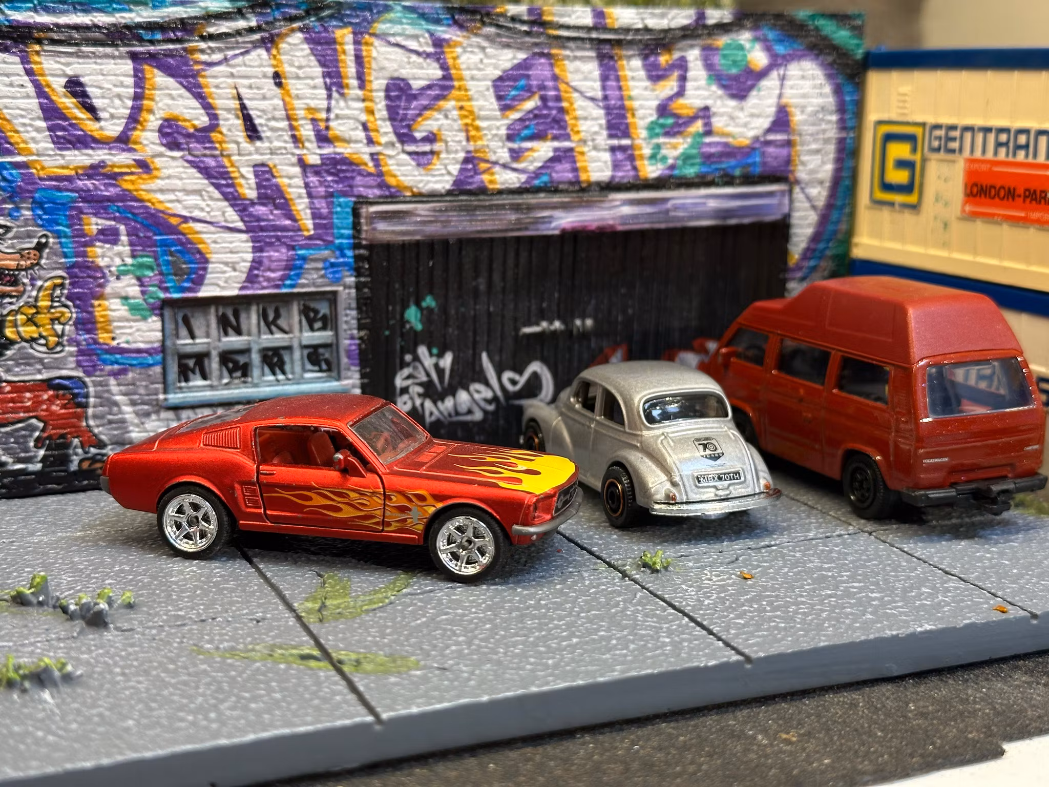 Skala 1/64 DIORAMA STREET ART LA GRAFFITI 2024 fr American Diorama & INK BMBRS (AD2424)